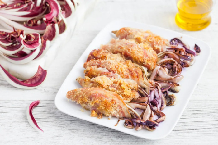 Involtini gratinati di radicchio di Treviso tardivo e pancetta